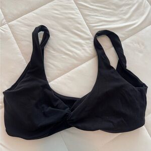 BUFF BUNNY TWISTED SPORTS BRA — BLACK